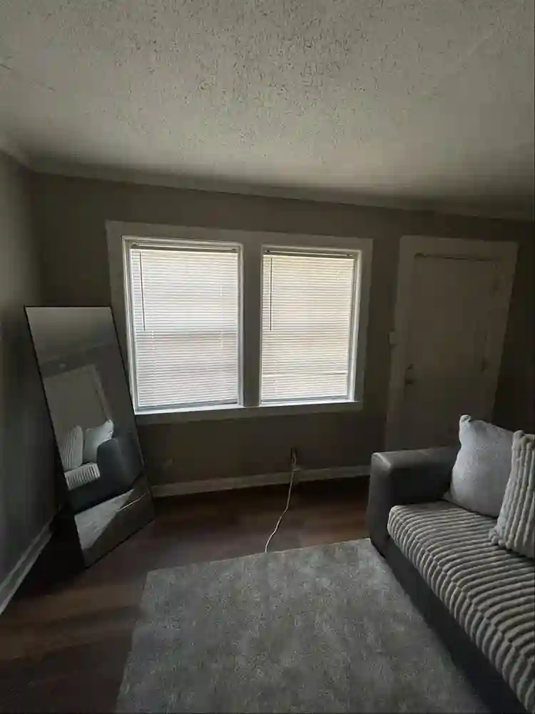 Cozy room in midtown