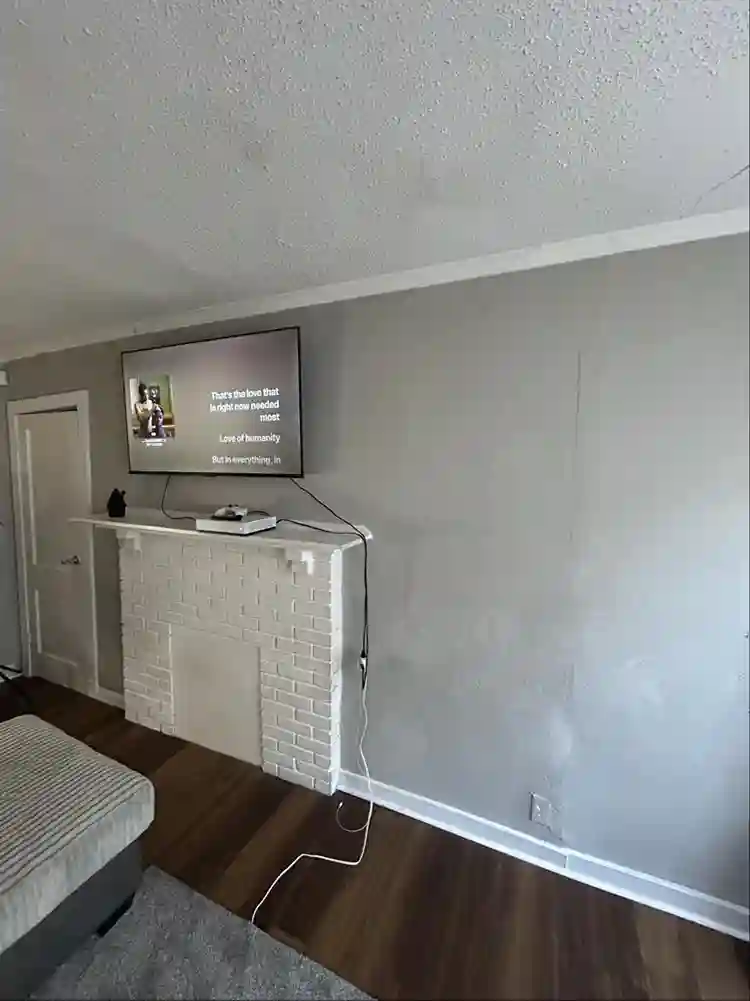 Cozy room in midtown