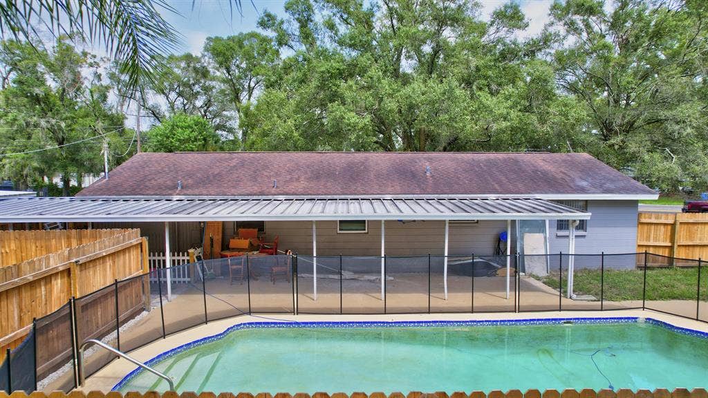 5 BR in Tampa