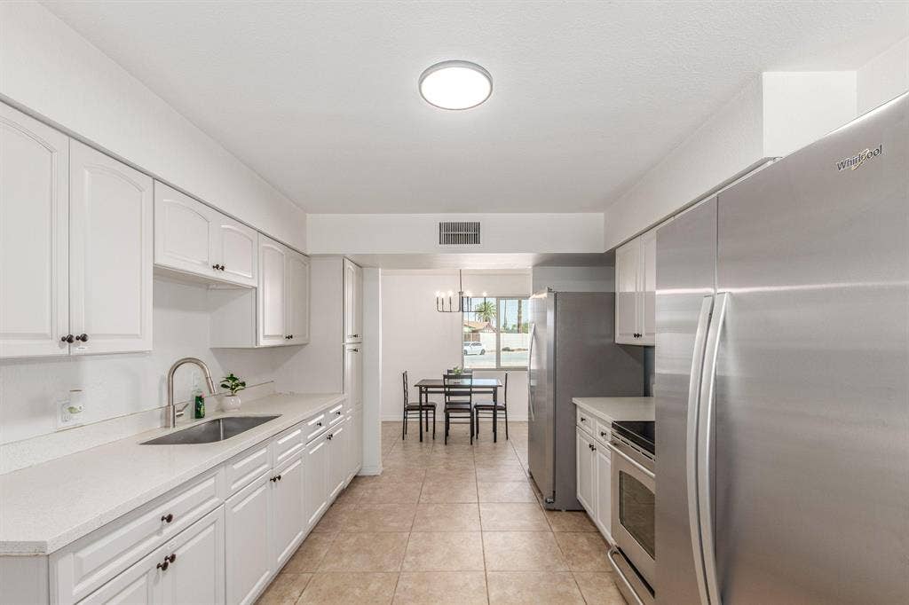 6 BR in Phoenix