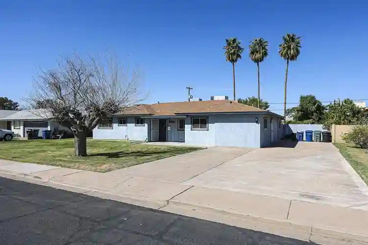 7 BR in Mesa