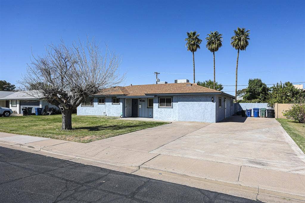 7 BR in Mesa