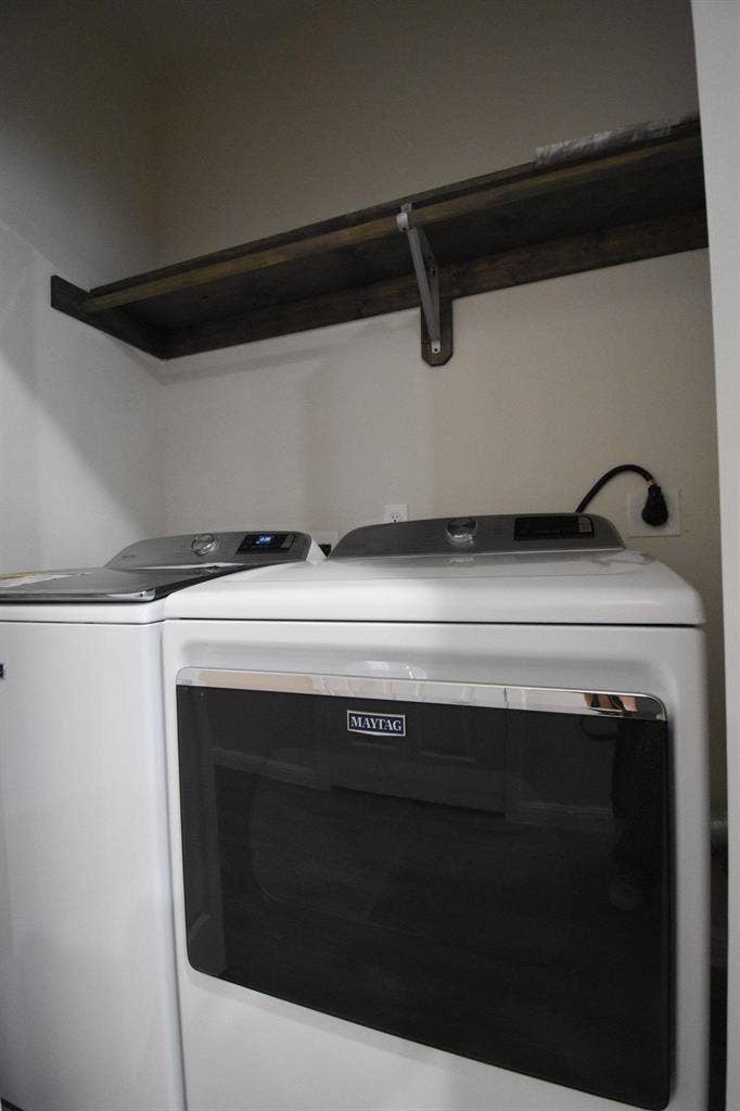 7 BR in Houston
