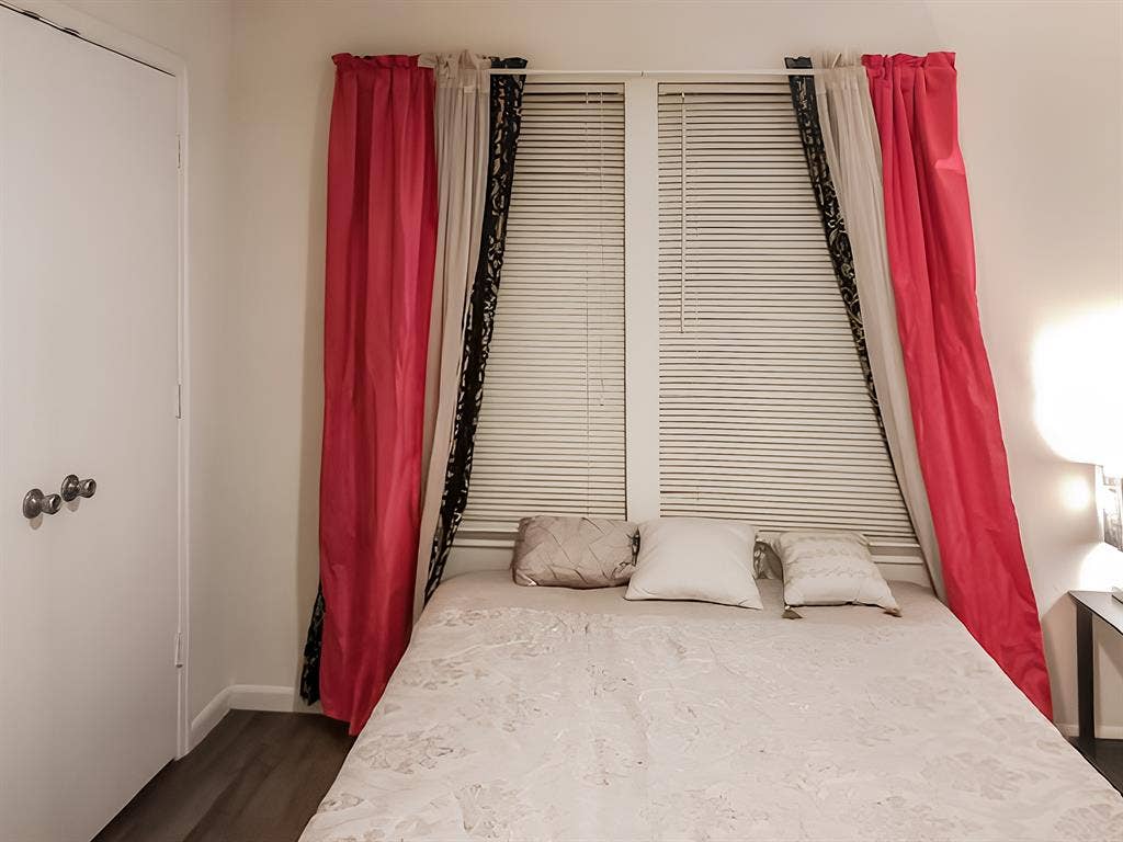 8 BR in Houston