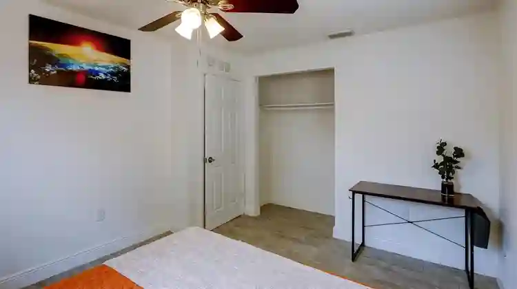 4 BR in Tampa