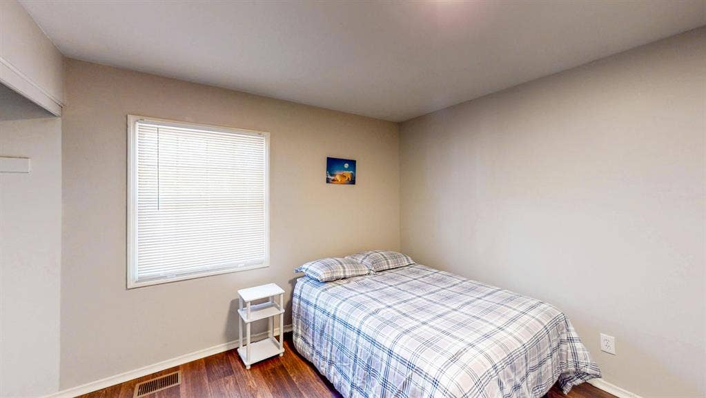 7 BR in Conley