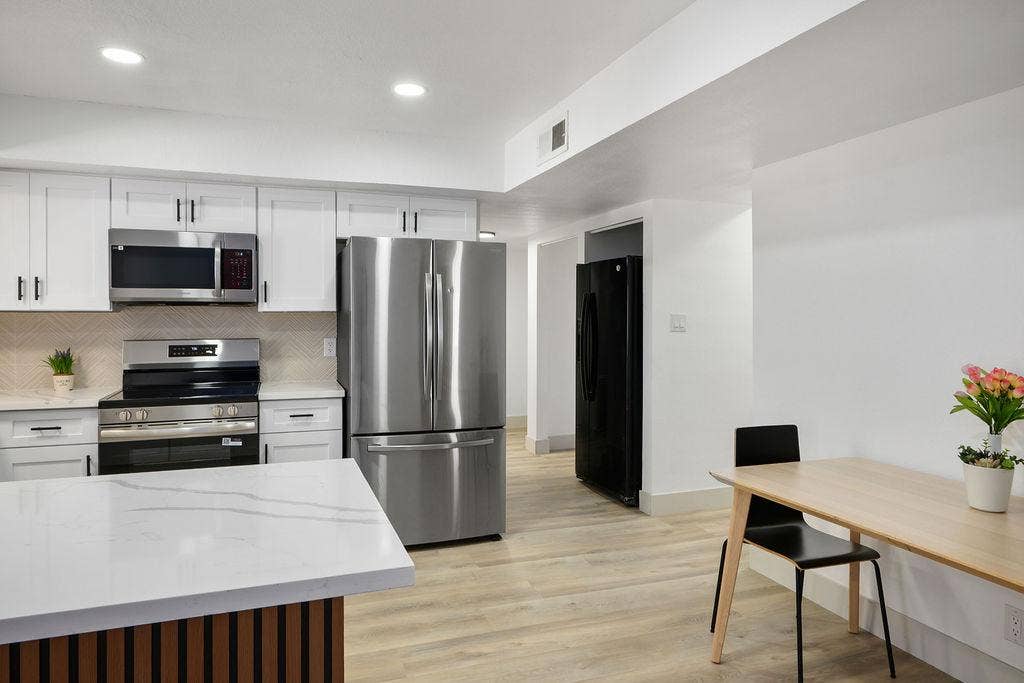 7 BR in Las Vegas