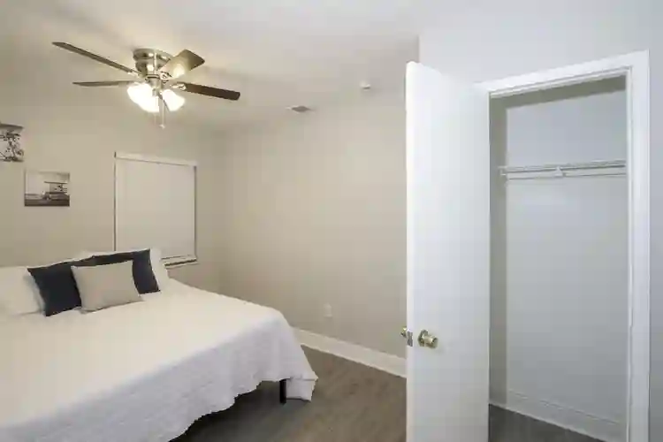 7 BR in Tampa