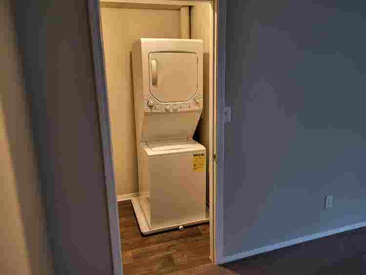 Nice BA in Cary in apartment