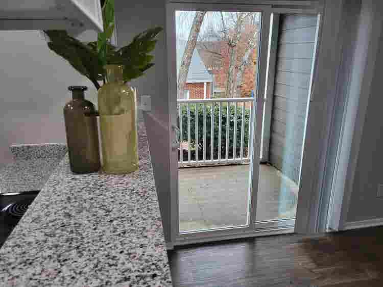 Nice BA in Cary in apartment