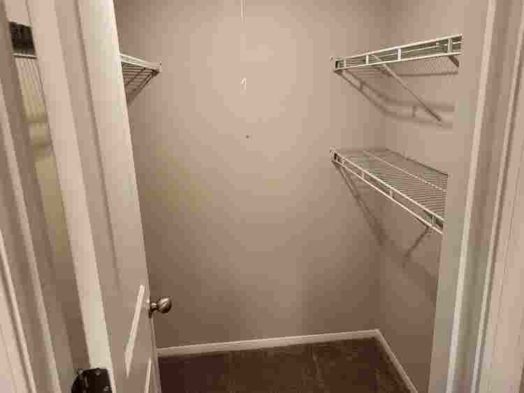 Nice BA in Cary in apartment