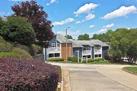 Nice br and priv bath in Cary apt