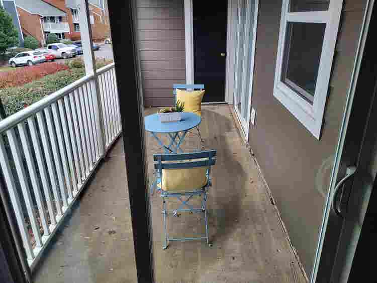 Nice BA in Cary in apartment