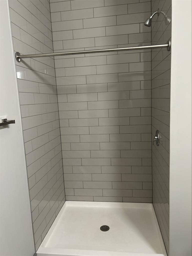 MAIN ON UNIVERISTY 2 BED APT