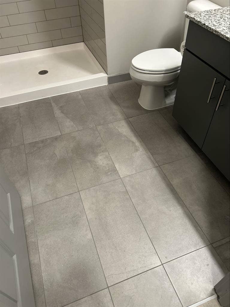 MAIN ON UNIVERISTY 2 BED APT