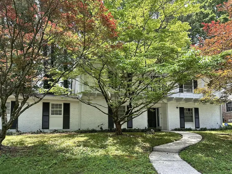 6 BR in Atlanta