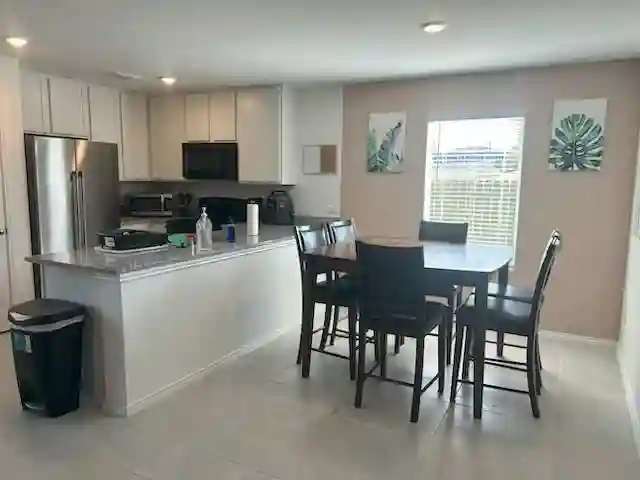 4 BR in Dallas