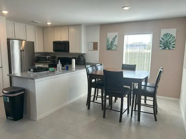 4 BR in Dallas