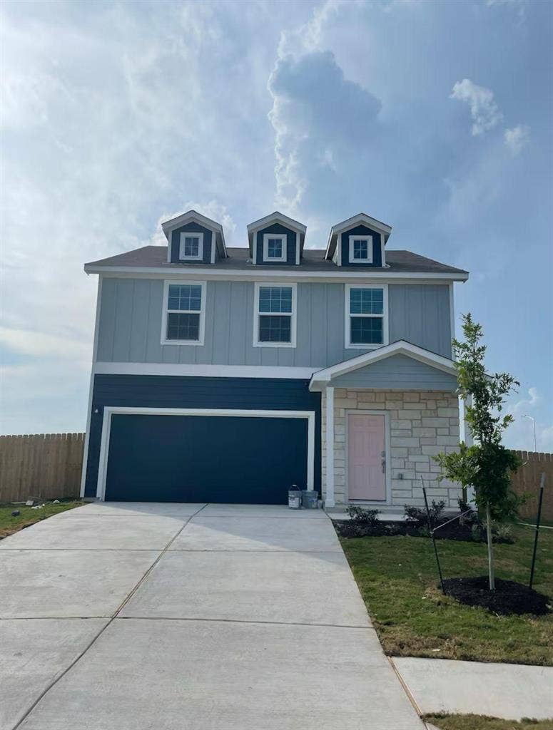 3 BR in Austin
