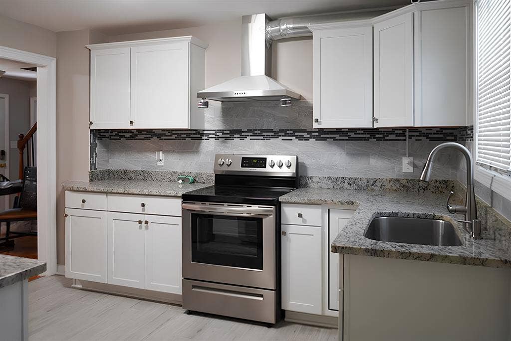 6 BR in Forest Park