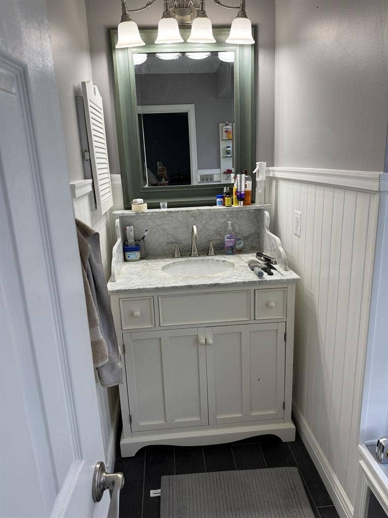 Master Bedroom for Rent