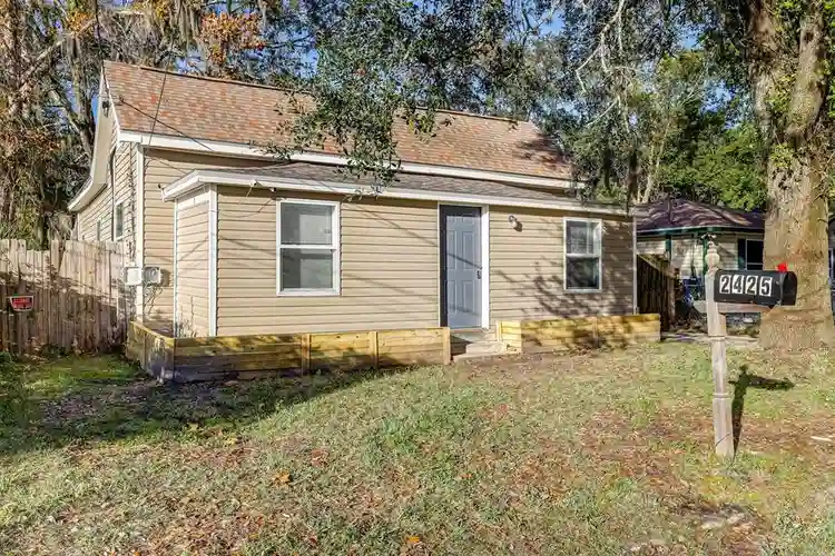 4 BR in Jacksonville