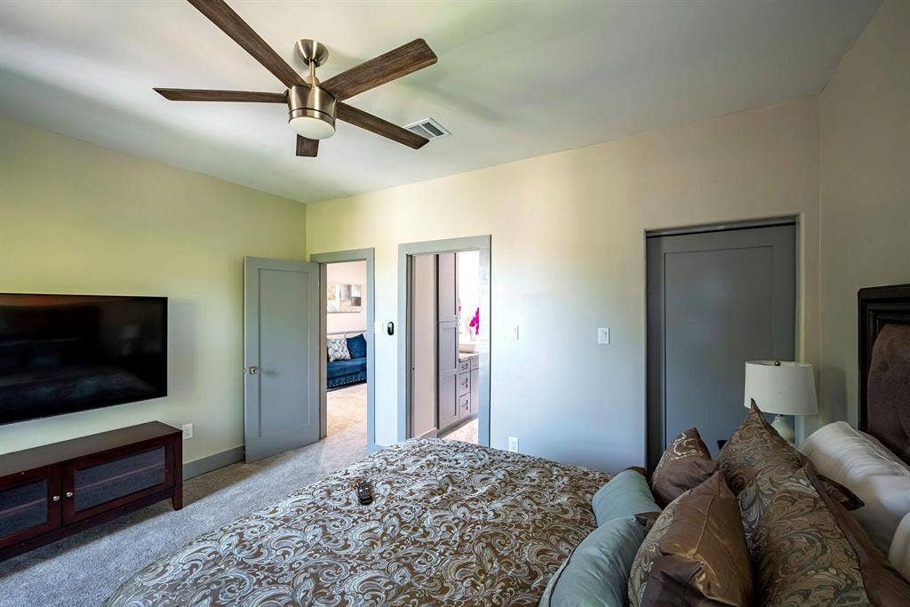 3 BR in Houston