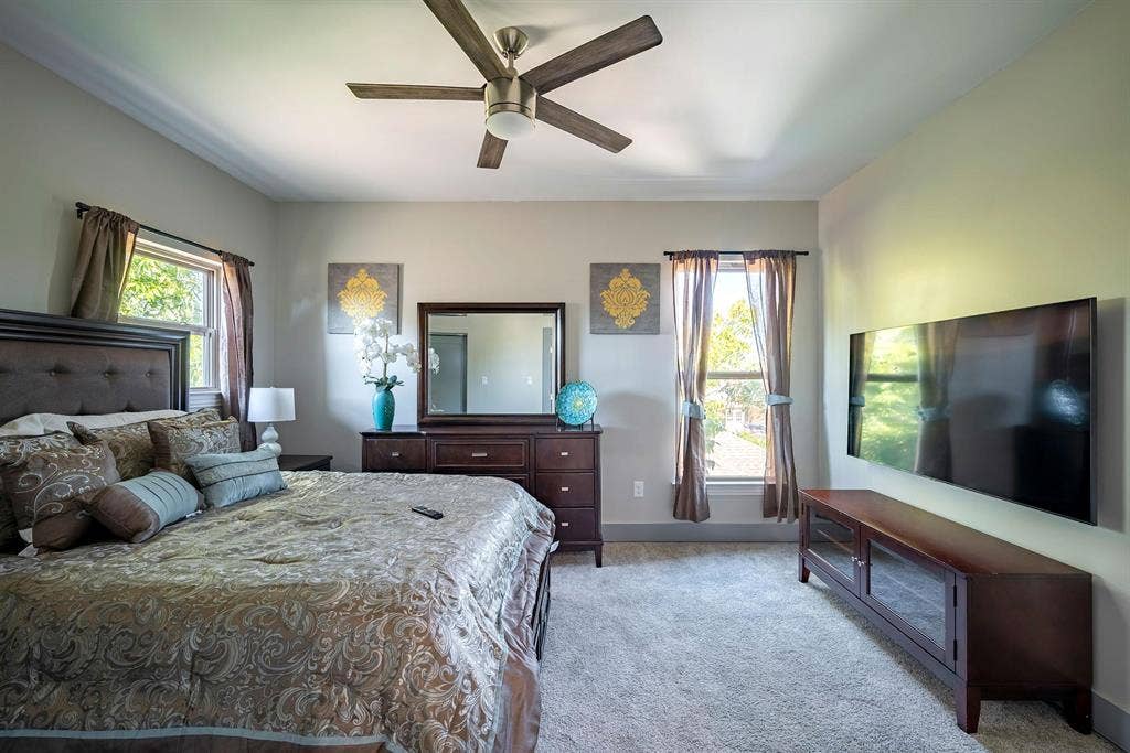 3 BR in Houston