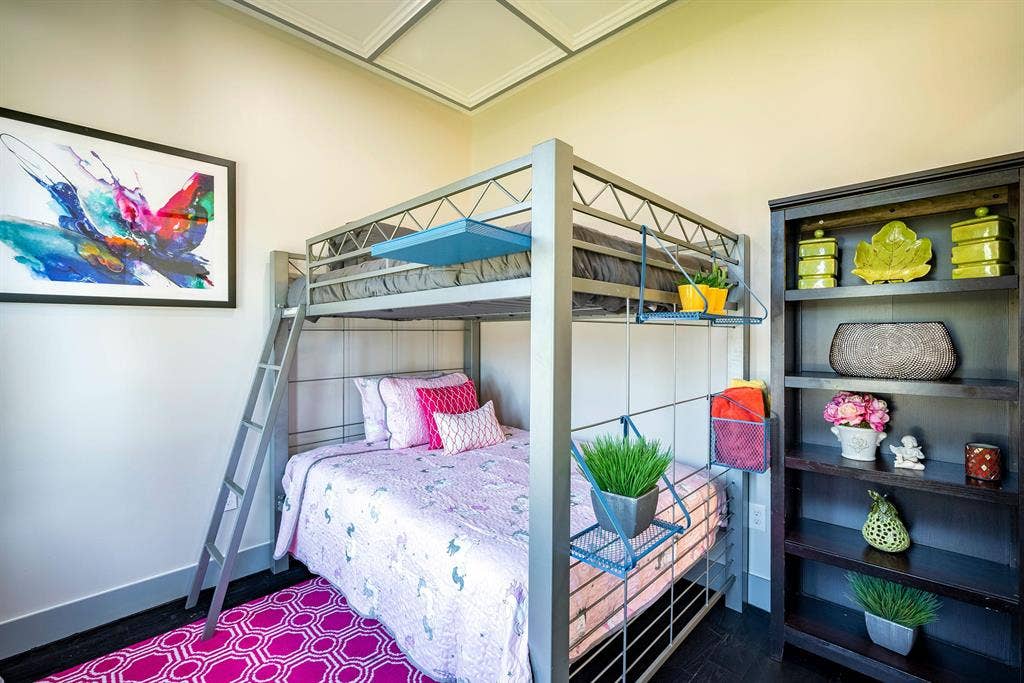 3 BR in Houston