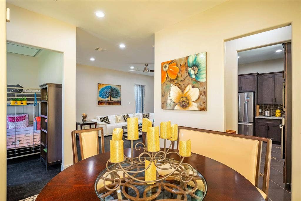 3 BR in Houston