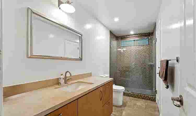 Beverly Hills Adj /Roxbury Dr