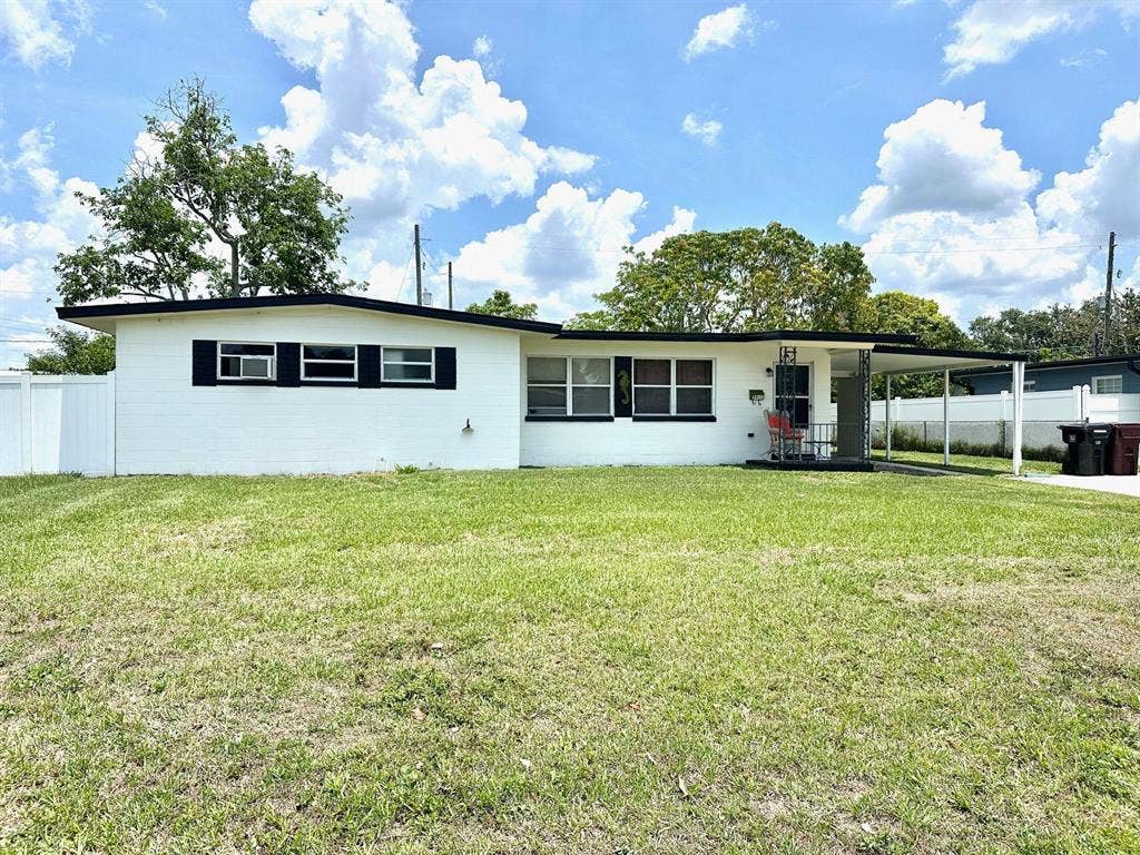 3 BR in Orlando