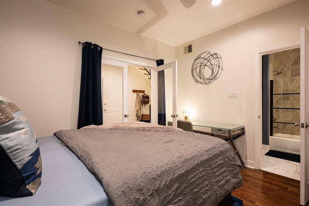 3 BR in Houston