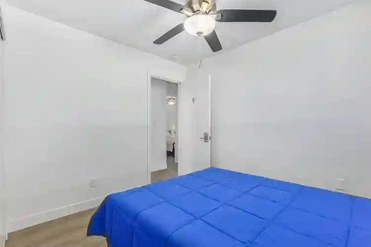 8 BR in Phoenix