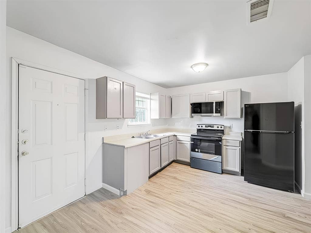 6 BR in Dallas