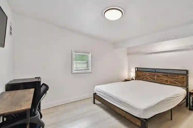 9 BR in St. Petersburg