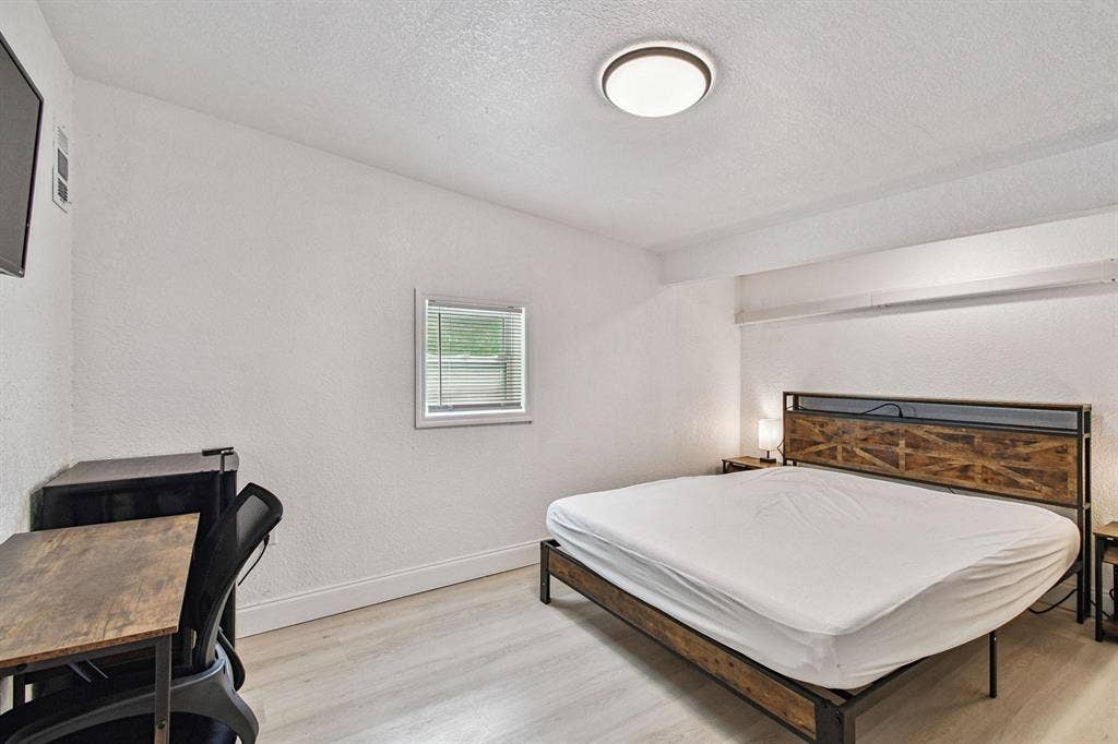 9 BR in St. Petersburg