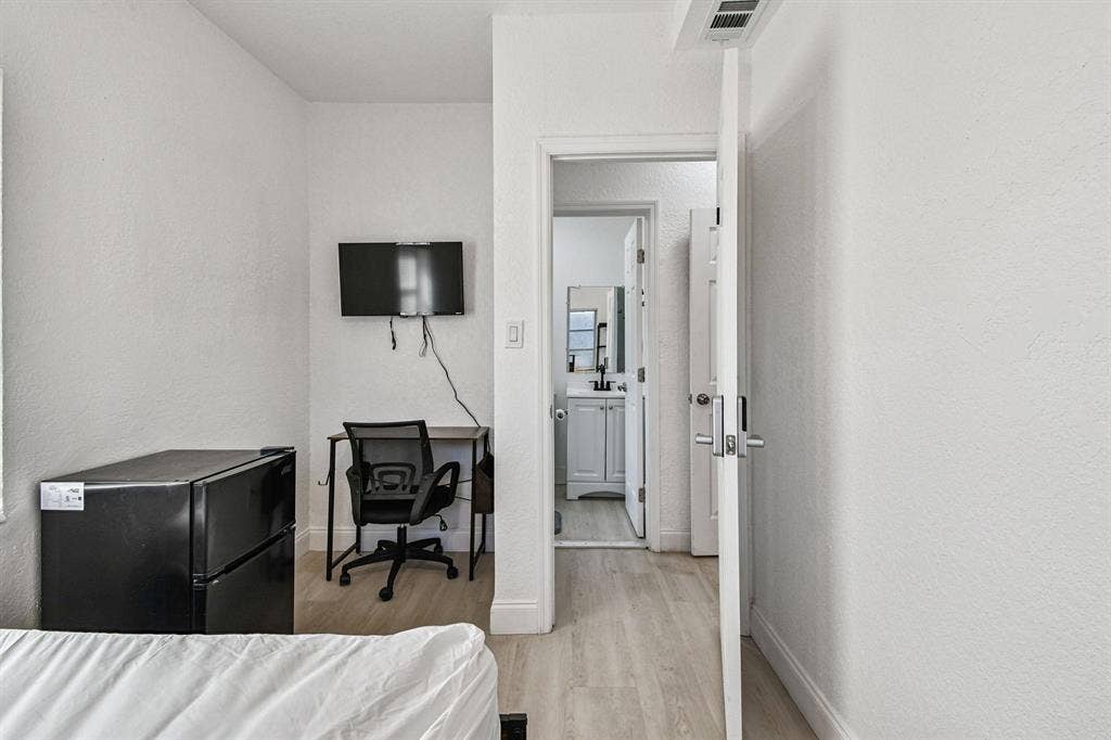 9 BR in St. Petersburg