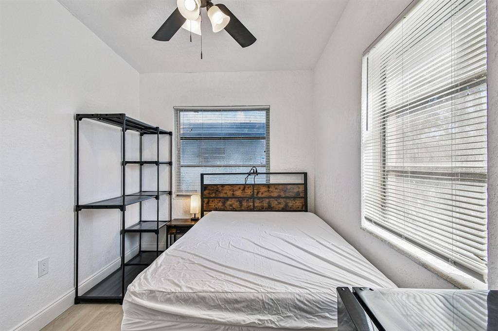 9 BR in St. Petersburg