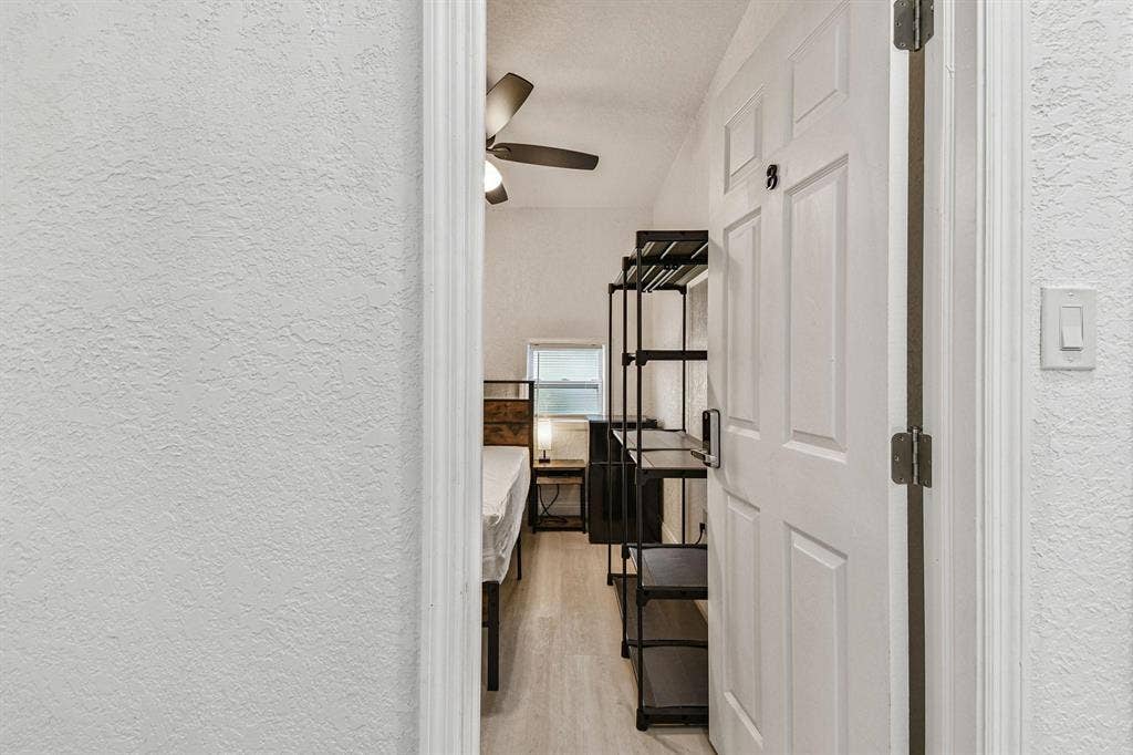 9 BR in St. Petersburg