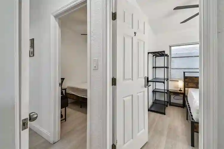 9 BR in St. Petersburg