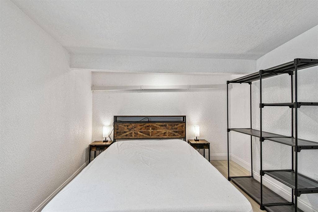 9 BR in St. Petersburg