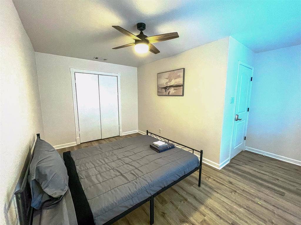 6 BR in San Antonio