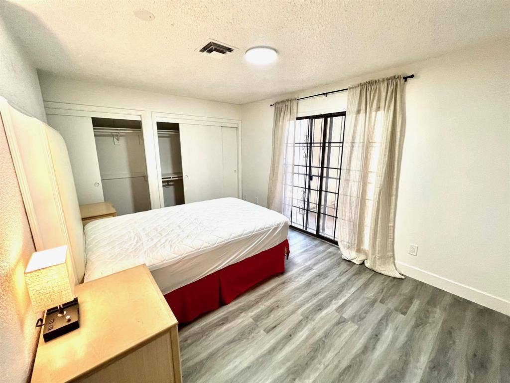 2 BR in Las Vegas