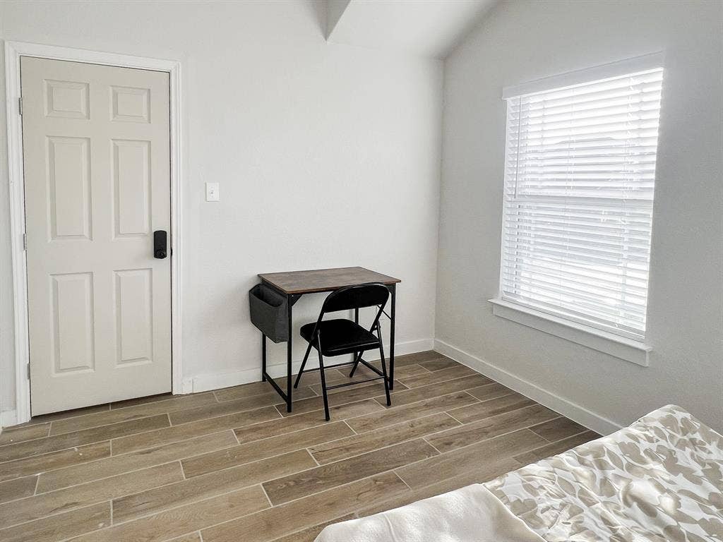 5 BR in Converse