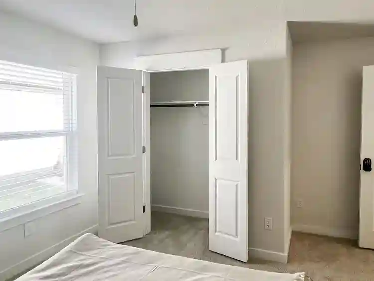 5 BR in Converse