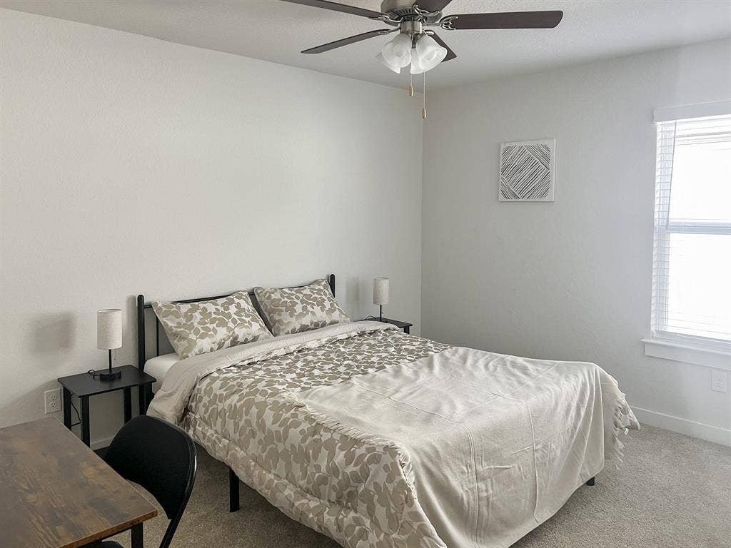 5 BR in Converse