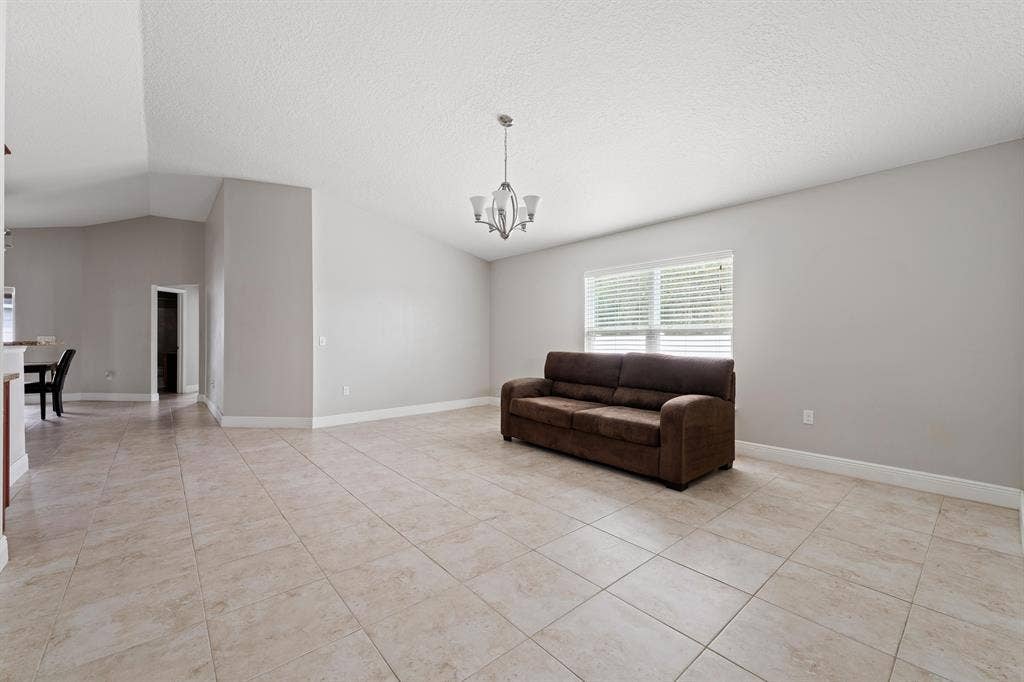 3 BR in Kissimmee