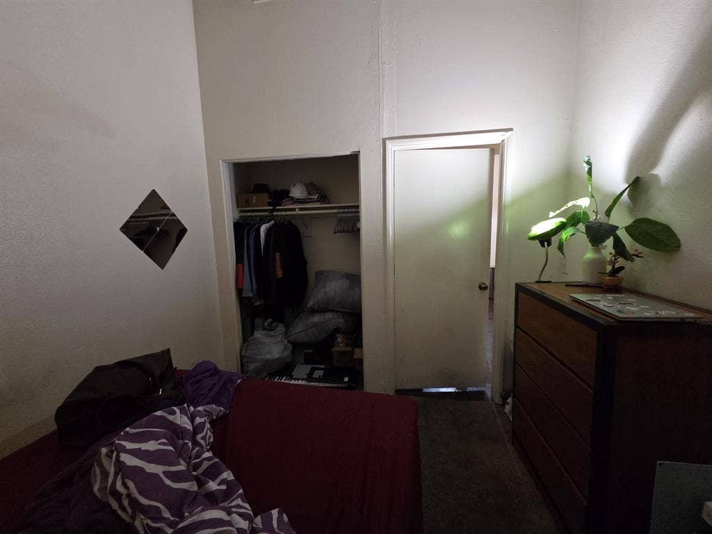 AMAZING priced room!!