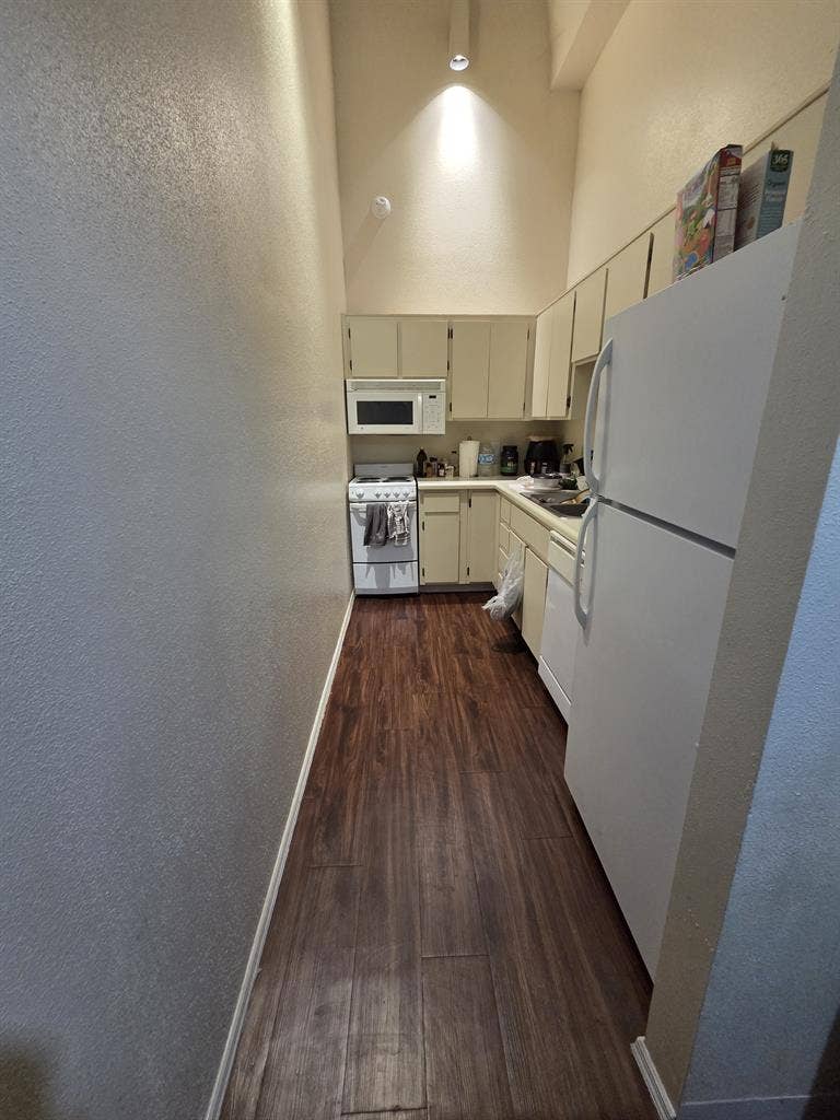 AMAZING priced room!!